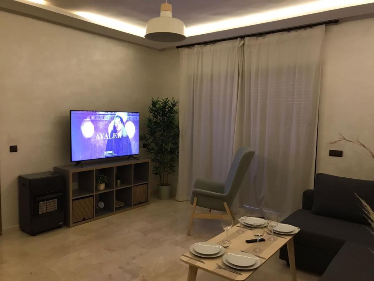 Superbe Appartement Uniquement Pour Les Familles Marrakesh Luaran gambar