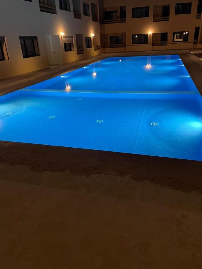 Superbe Appartement Uniquement Pour Les Familles Marrakesh Luaran gambar